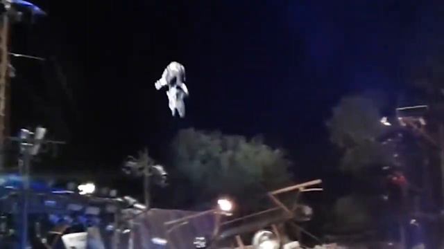 Выпускной в Логове Волков | Шоу ночных волков смотреть онлайн