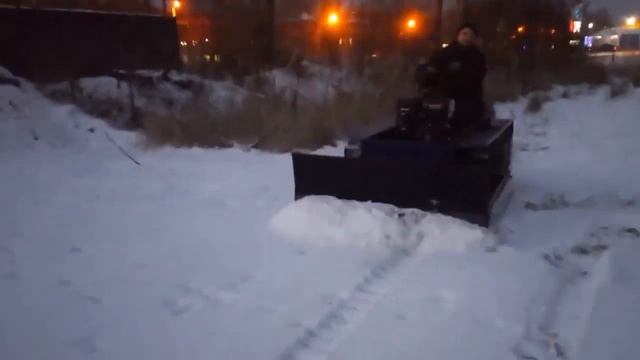 Гусеничный минитрактор смотреть онлайн