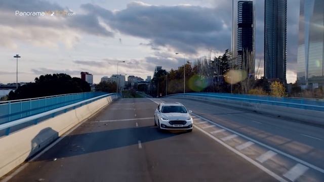 Ford Mondeo Hybrid 2019 | Información y Review смотреть онлайн