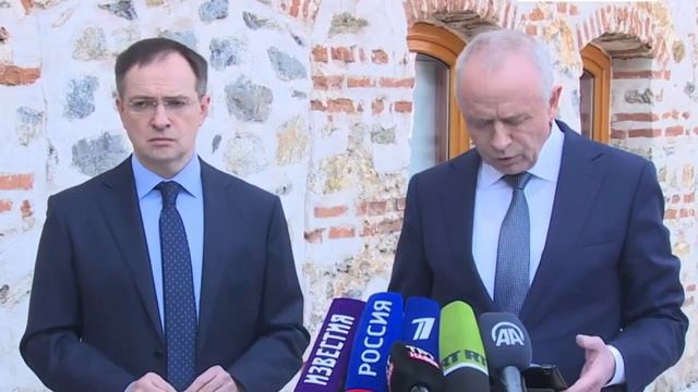 Стамбул. На переговорах принято решение сократить военную активность под Киевом и Черниговым смотреть онлайн