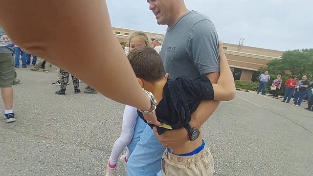 Почему американцы не хотят работать / Пособия / Работа мужа смотреть онлайн