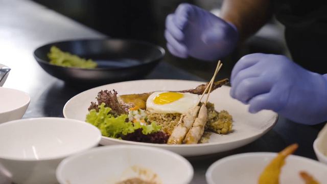 Saramonic BlinkMe B2 | 2.4GHz Wireless Smart Microphone with Touchscreen смотреть онлайн