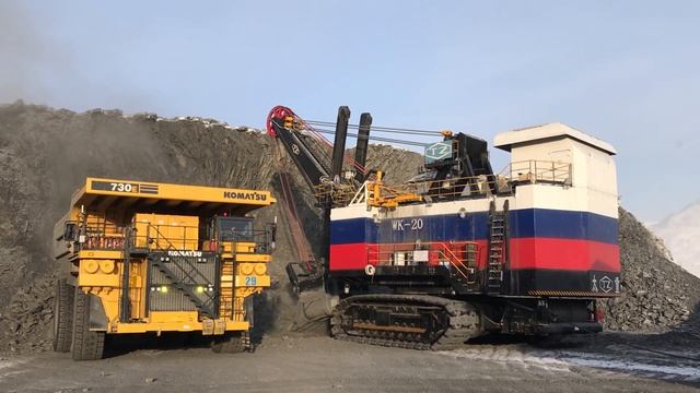 Современный электрический гусеничный экскаватор WK-20