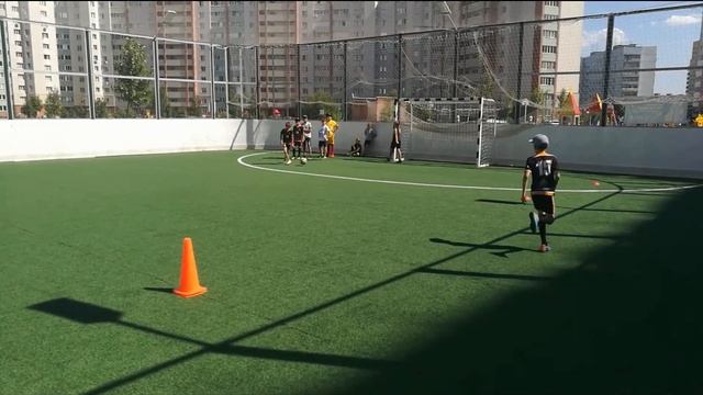 СК «Герои». Краснообск. Тренировки по футболу для детей и подростков с 4х лет. смотреть онлайн