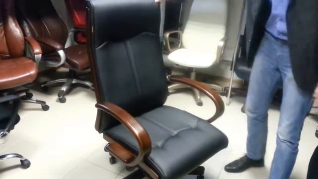 КРЕСЛО CHAIRMAN 411 смотреть онлайн