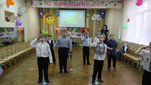 Ксюша на утреннике в садике . Восьмое марта смотреть онлайн