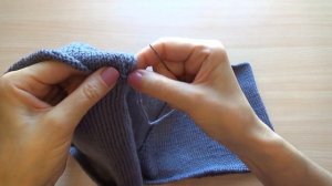 Сшивание плечевых скосов вязаных изделий швом «петля в петлю».