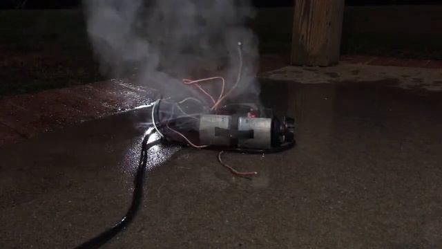 Live: Blender Motor Burnout смотреть онлайн