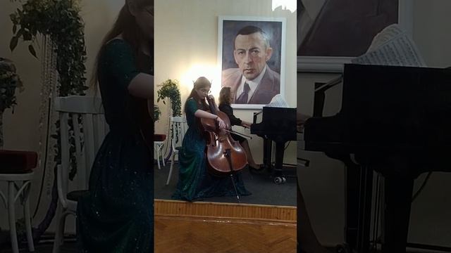 Алёна Косс исполняет на новой виолончели. Исаак Альбенис. Астурия смотреть онлайн