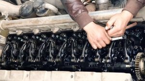 MAN mоtorining klapinlarini sozlash.   Регулировка клапанов двигателя MAN TGX.