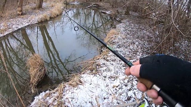 Открытие СЕЗОНА 2020, щучки на микроречке смотреть онлайн