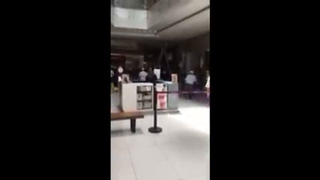 Inundación en Real Plaza Salaverry genera alarma en visitantes смотреть онлайн