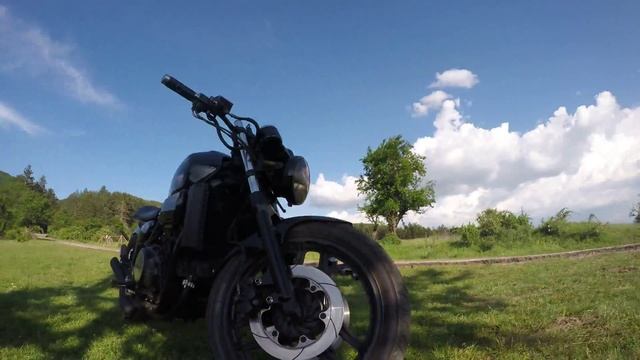 Honda VF Cafe Racer смотреть онлайн