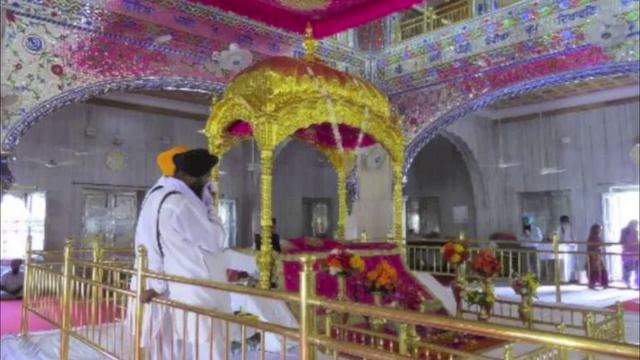 Powerful Waheguru Chant - Composed And Sung By Geetinder