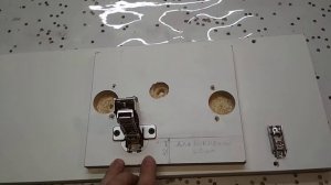 Петля для боковин 26 мм