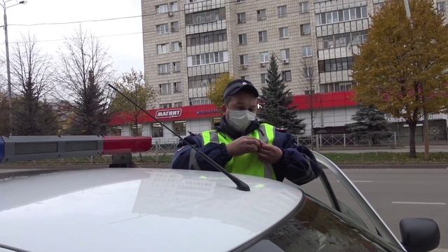 #35 ?И КТО ИХ УЧИТ ВРАТЬ? ПАТРУЛЬНЫЙ АВТОМОБИЛЬ ПРИПАРКОВАН С НАРУШЕНИЕМ ПДД смотреть онлайн