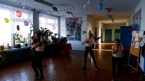 Танец под песню «Мама, я танцую» /День Матери