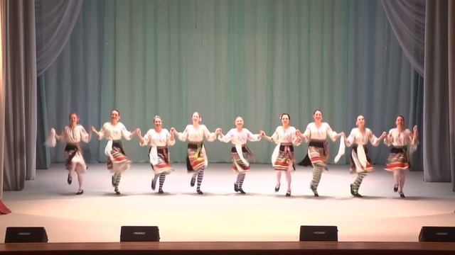 Хореографический Ансамбль Овация. г. Архангельск. Болгарский танец Шопской области. смотреть онлайн