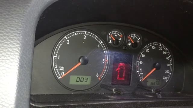 Problemas de batería y arranque en Volkswagen Multivan T5 de 2004 смотреть онлайн