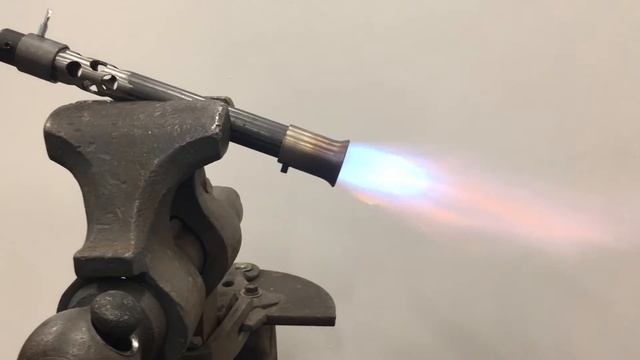 Demonstration: Propane Gas Burner by Mathewson Metals смотреть онлайн