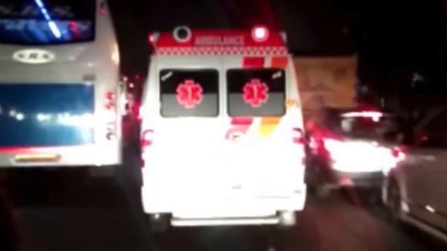 மிரண்ட திருச்சி-சென்னை பைபாஸ்... குழந்தையின் உயிர்மீட்க நடந்த சேசிங்! смотреть онлайн