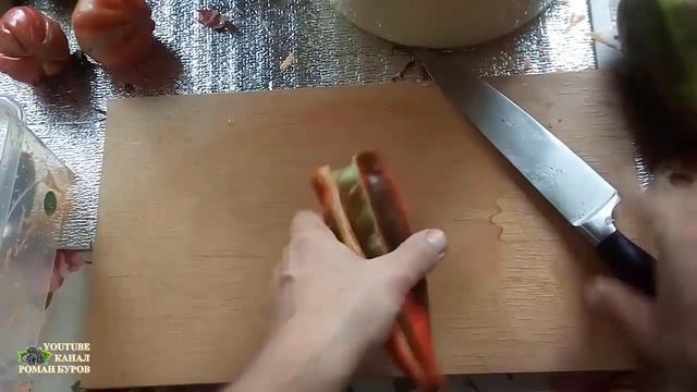 Выпросил этот рецепт у друга. Нежное ЛЕЧО всем понравится. Рецепт вкусного лечо из томатов и перца. смотреть онлайн