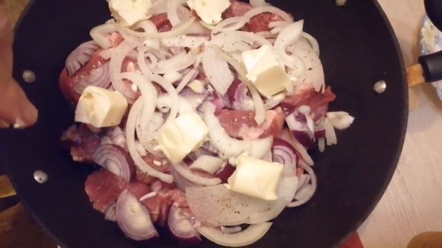 ГОВЯДИНА В СЛИВОЧНОМ СОУСЕ СО СЛИВКАМИ И ЛУКОМ - РЕЦЕПТ ДЛЯ ЛЕНИВЫХ! смотреть онлайн