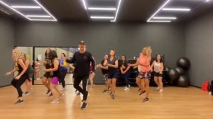 Dov'è l'amore Cher ZUMBA  coreografia: Alan Ferreira Dj J.Verner Best warm ups