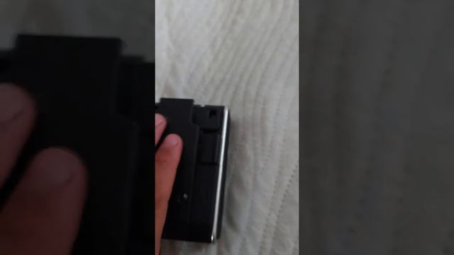 How To Change The Film Cartridge On A Fujifilm Instax Mini 40 Camera смотреть онлайн