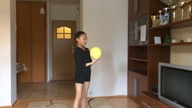 Гимнастика с мячом. смотреть онлайн