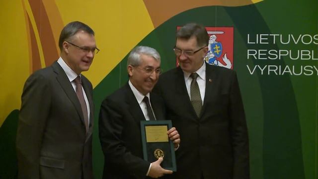 LPK įteikė „Metų gaminio 2012" apdovanojimus смотреть онлайн