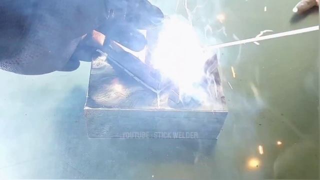 Few people know,what a welder can make from used hinges to help his work | make iron bending tools смотреть онлайн