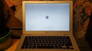 Не загружается MacBook Air