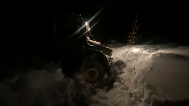 ГАЗ 69. Зимняя вылазка на бездорожье. Техника не выдерживает. смотреть онлайн