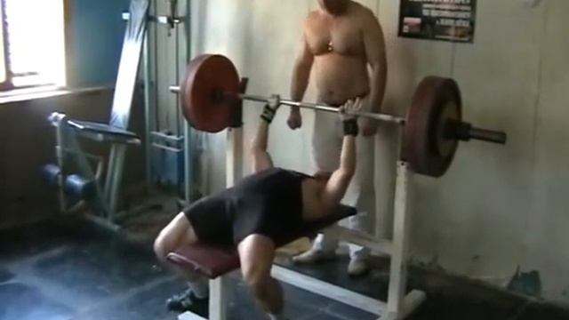 Жим узким хватом и швунг. Глазырин Николай.avi