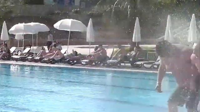 All Inclusive или Все Включено смотреть онлайн