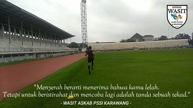 Semangat Panutan Wasit Askab Pssi Karawang pak asep yandis смотреть онлайн