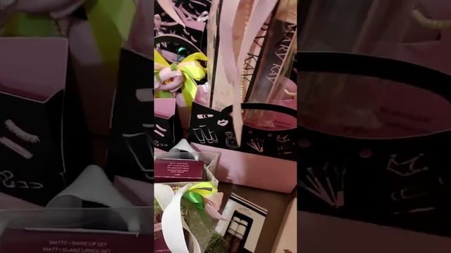 Подарочные наборы МЭРИ КЭЙ к любому празднику смотреть онлайн