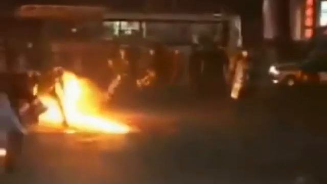 Майдан ! Коктейли Молотова смотреть онлайн