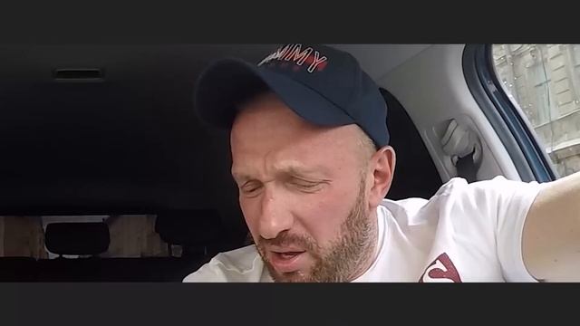 Красавица библиотекарь нарвалась на гопника таксиста