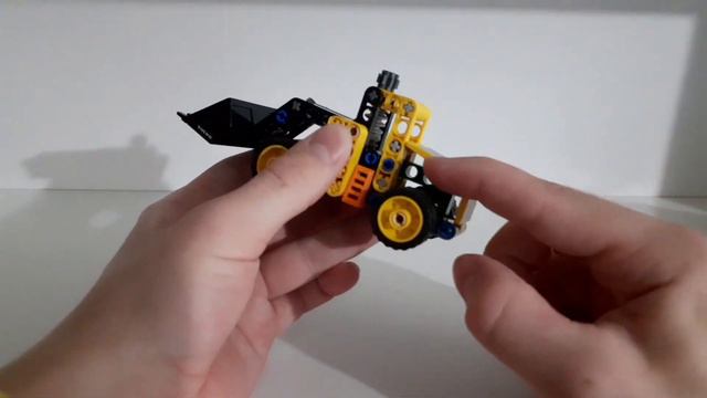 LEGO Technic Volvo Wheel Loader 30433 review смотреть онлайн