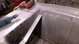 Прогресс 2-Самоотливной рецесс и поднятие транца