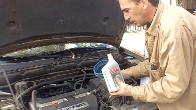 2002 Honda CRV 2n gen How to change Auto transmission fluid and lube cable смотреть онлайн