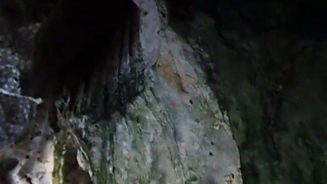 Тайланд, провинция Районг, Храм в пещере смотреть онлайн