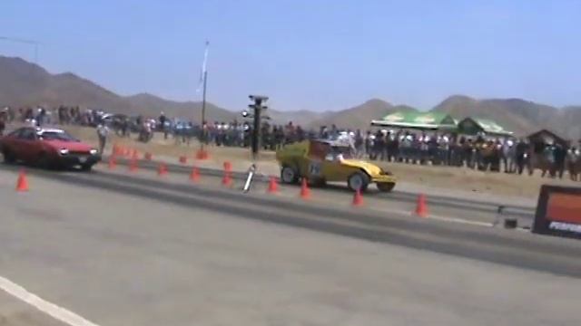 Www.VOLKSPERU.COM 2450cc Vs. Celica TURBO 1/4 Milla