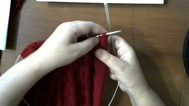 Свитер с воротником