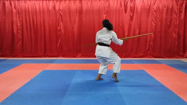 Kobudo Bo Kata Sushi No Kon by Miss Pavani Ashok смотреть онлайн