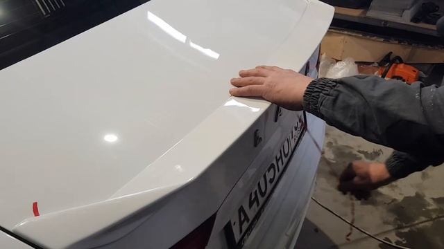 Установка спойлера на LADA VESTA смотреть онлайн