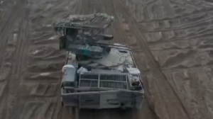 БМПТ "Терминатор" атакует противника в бою