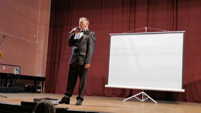 Концертная программа Николая Цветкова "Наши любимые "Череповец, Дом музыки и кино "Комсомолец". mp4 смотреть онлайн